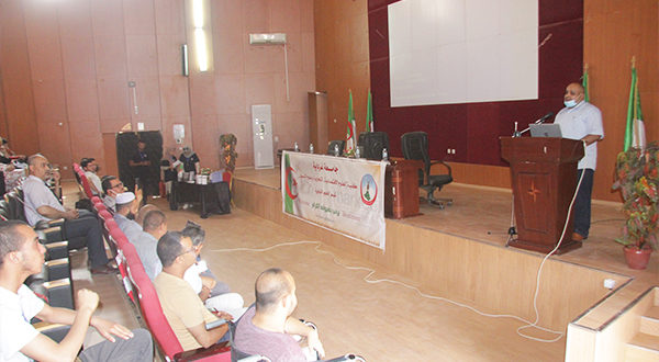 يوم إعلامي حول "كيفية اختيار شعبة التكوين في السنة الثانية"